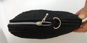 How to line a round crochet bag?