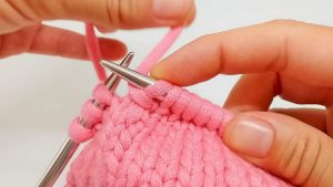 stitch wrapping in knitting on the right side